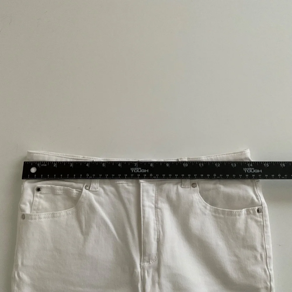 Jones NY Lexington Capri Pants Sz 2 White Slimming Classic Stretch Comfort Chic
